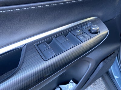 2022 Toyota Venza XLE XLE