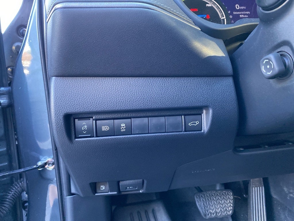 2022 Toyota Venza XLE XLE