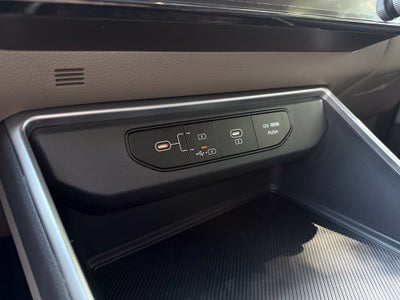 2027 Kia Carnival LX
