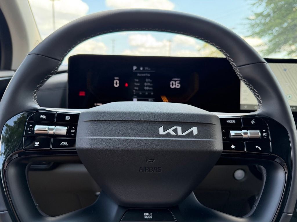 2027 Kia Carnival LXS