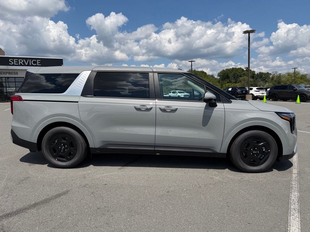 2027 Kia Carnival LXS
