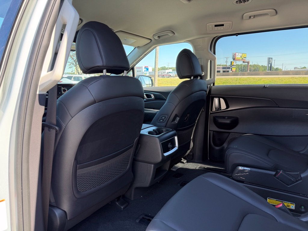 2027 Kia Carnival EX