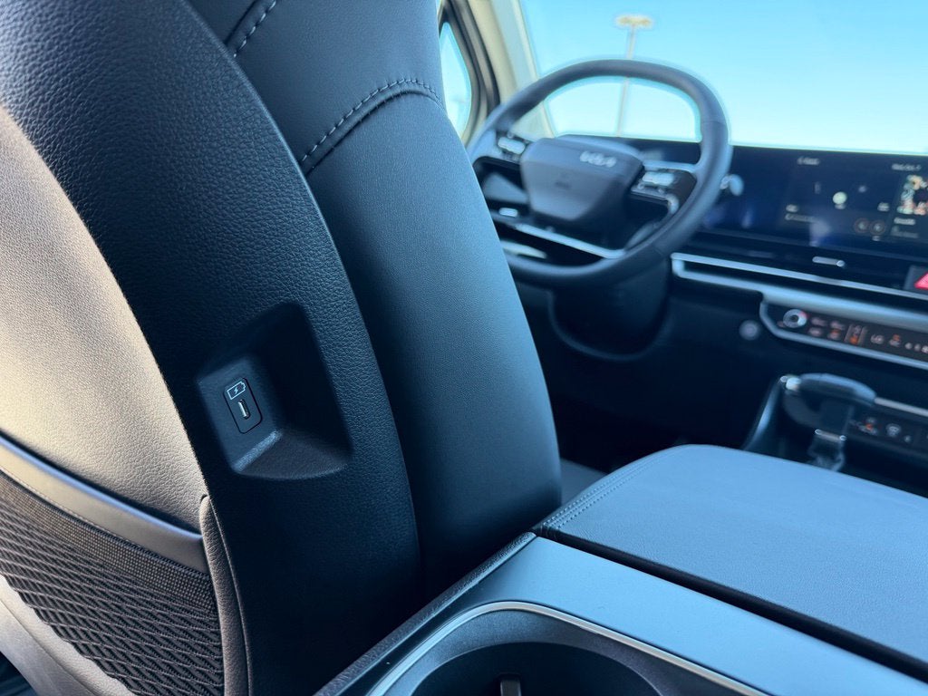 2027 Kia Carnival EX
