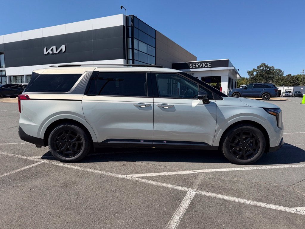 2027 Kia Carnival EX