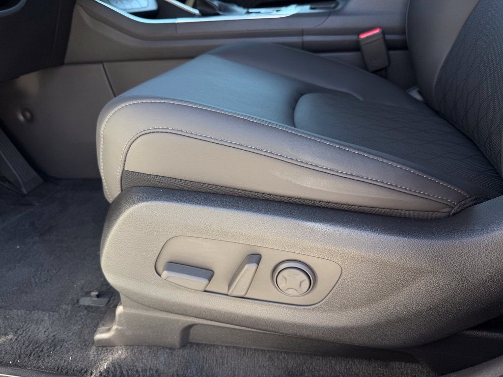 2027 Kia Carnival EX