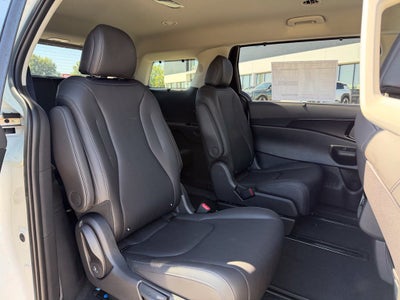 2027 Kia Carnival EX