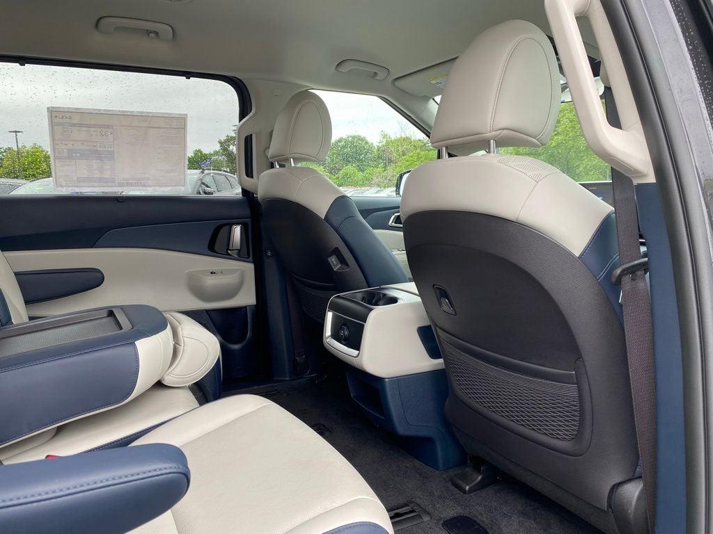 2026 Kia Carnival Hybrid EX