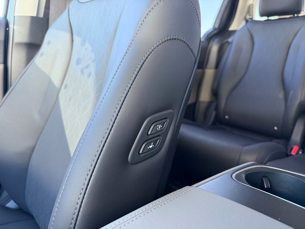 2027 Kia Carnival SX