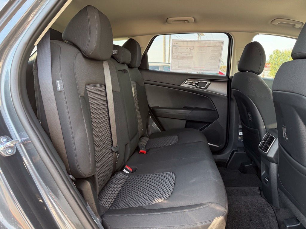 2027 Kia Sportage Hybrid S