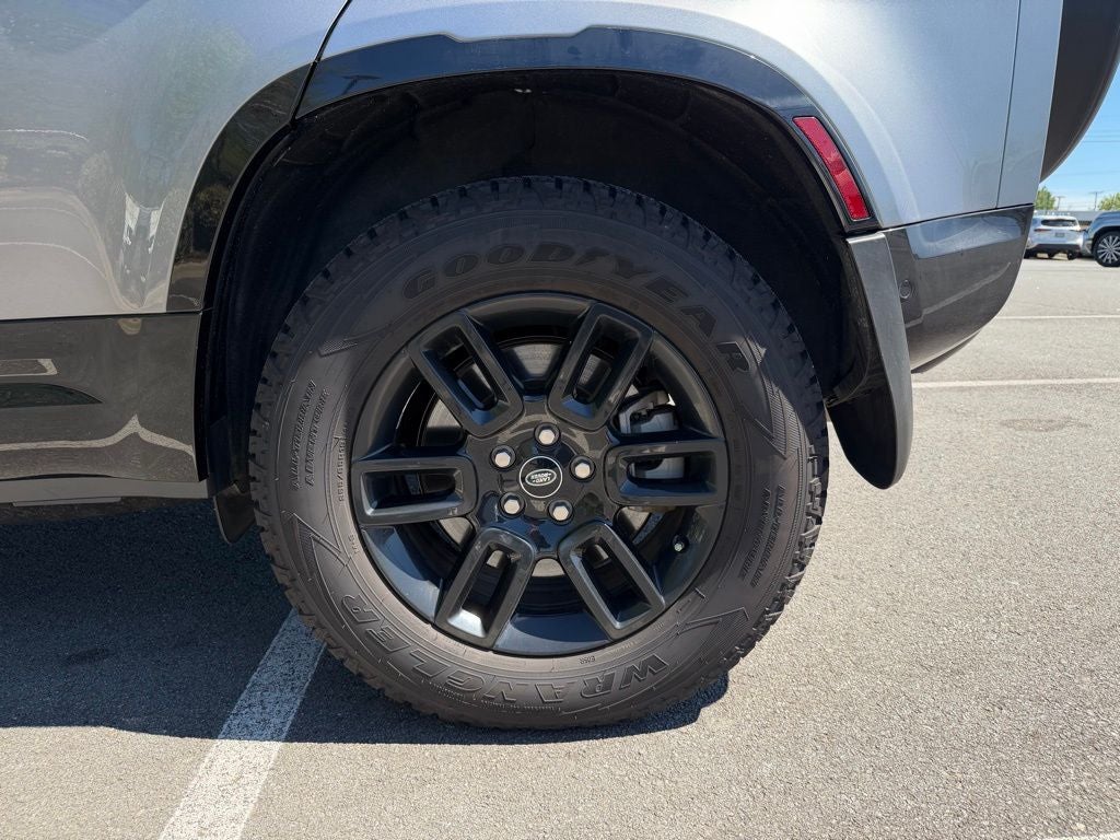 2022 Land Rover Defender 110 X-Dynamic SE