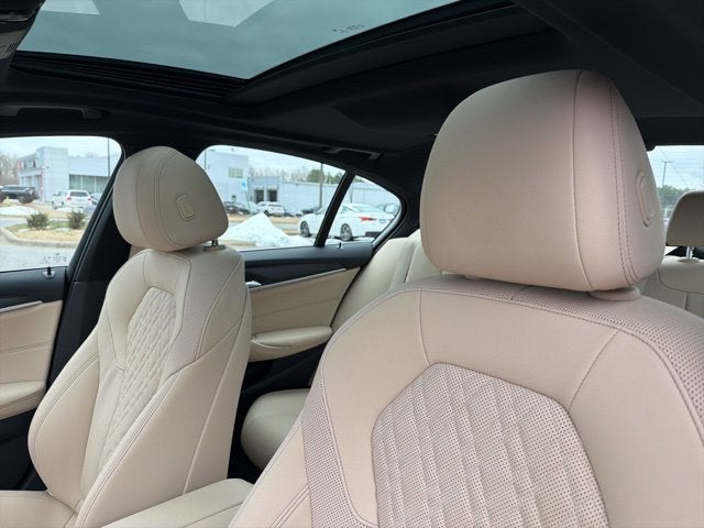 2022 BMW 5 Series 540i xDrive *Live Cockpit Pro/ Convenience Pkg