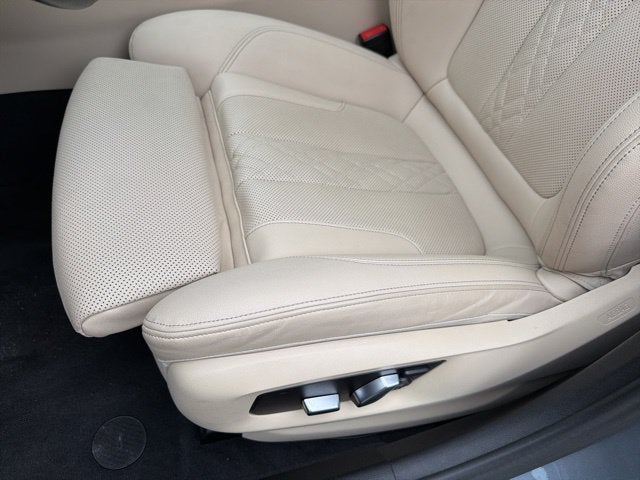 2022 BMW 5 Series 540i xDrive *Live Cockpit Pro/ Convenience Pkg