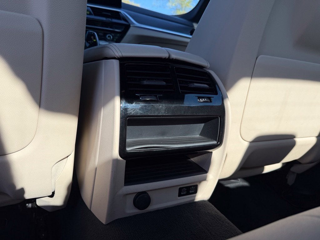 2022 BMW 5 Series 540i xDrive *Live Cockpit Pro/ Convenience Pkg
