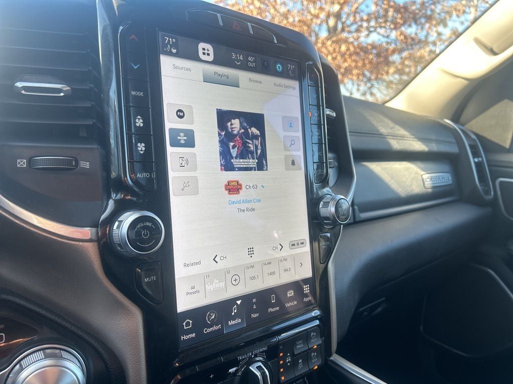 2022 RAM 1500 Laramie RAM BOXES, 12.3" INFOTAINMENT