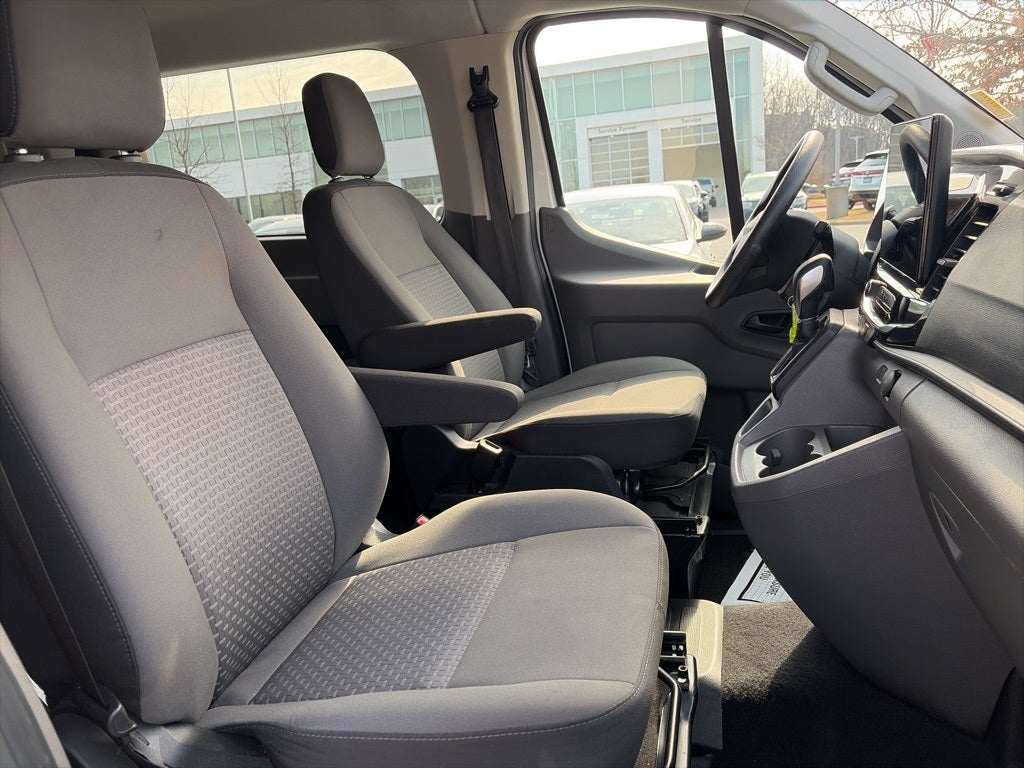 2024 Ford Transit-350 XLT LOW ROOF PASSENGER, XLT