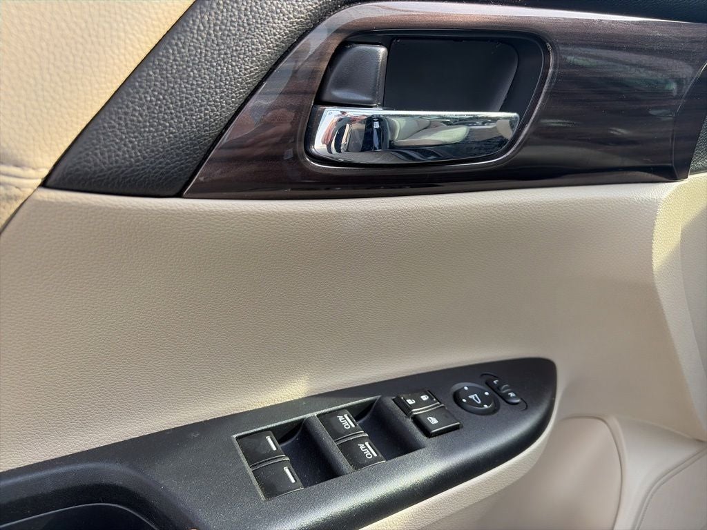 2016 Honda Accord EX Clean CARFAX LOW MILES!