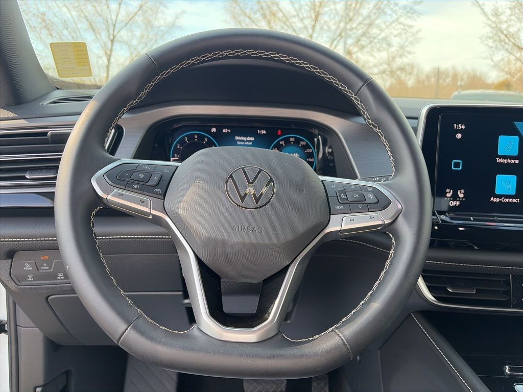 2025 Volkswagen Atlas Cross Sport 2.0T SE w/Technology CLEAN 1 OWNER CARAFX