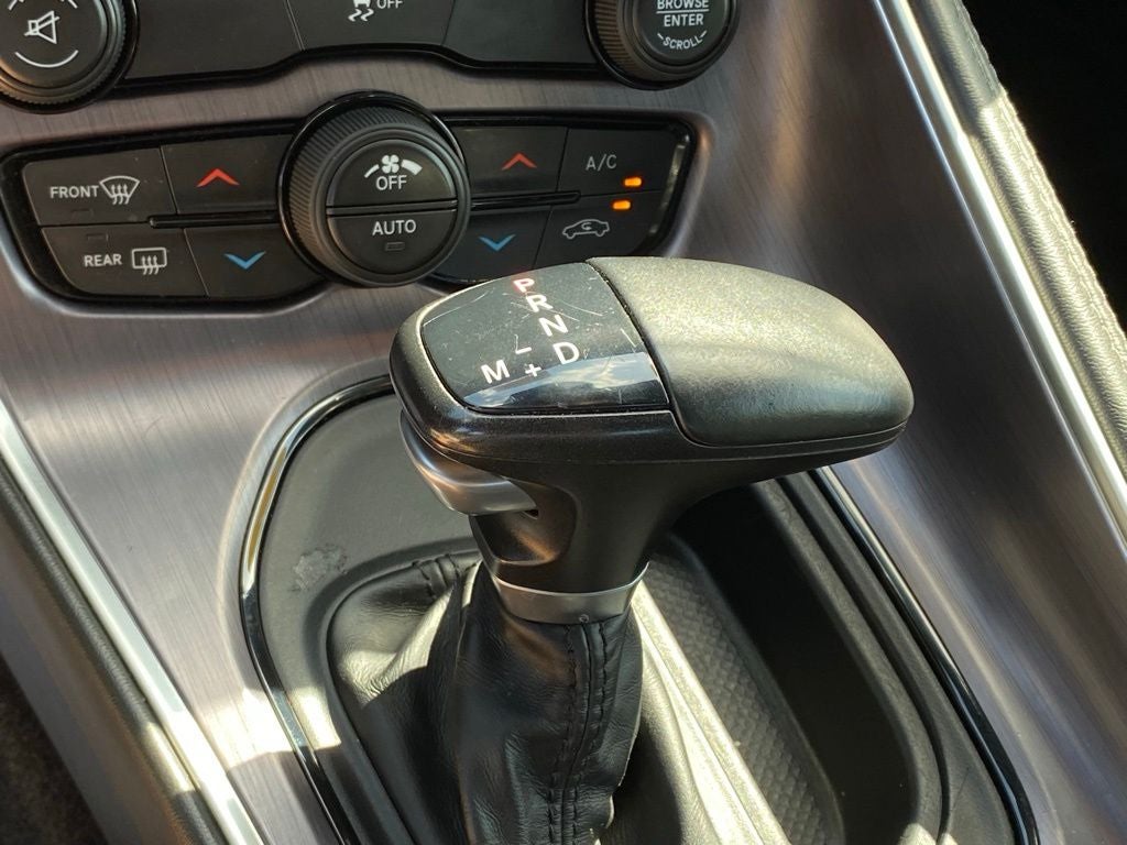 2015 Dodge Challenger SXT
