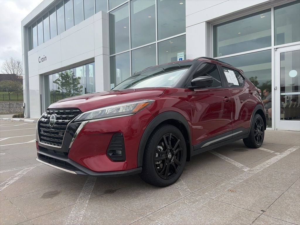2021 Nissan Kicks SR