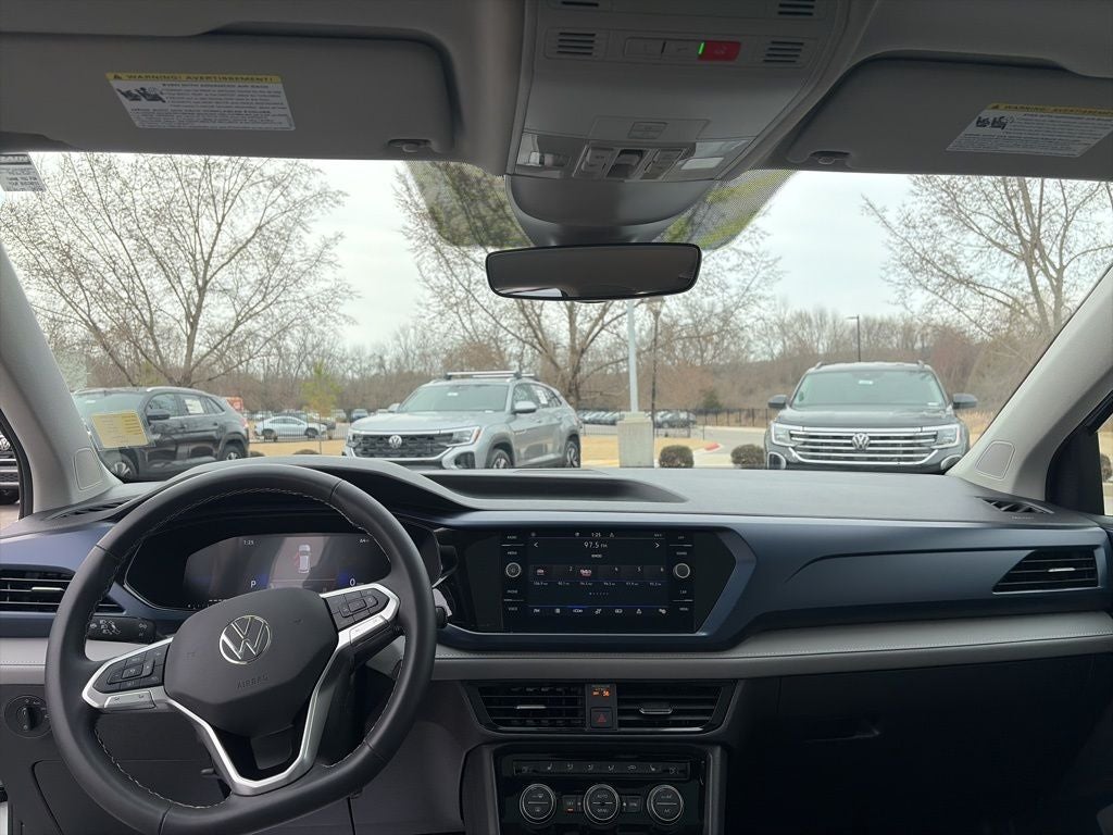 2024 Volkswagen Taos 1.5T SE Clean CARFAX 1-Owner