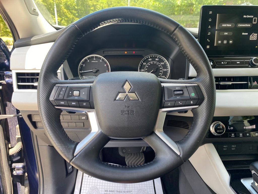 2025 Mitsubishi Outlander SE