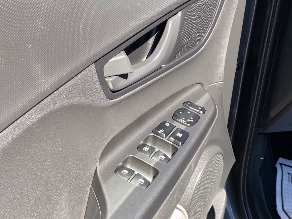 2022 Hyundai Kona SE