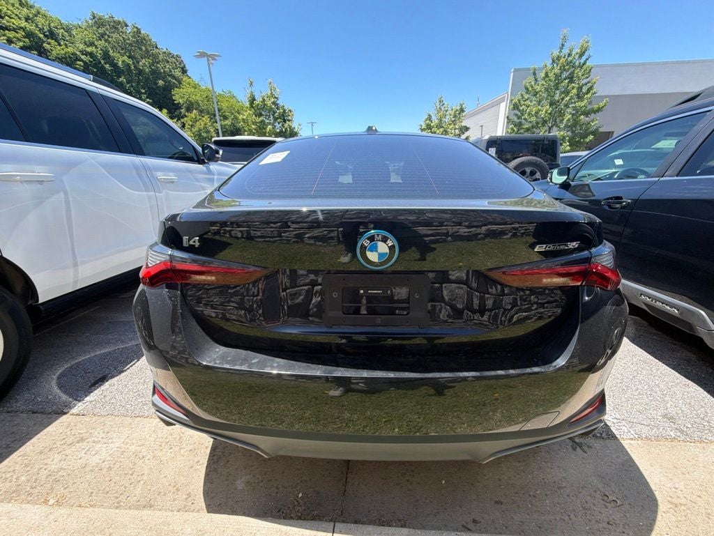 2024 BMW i4 eDrive35 CLEAN CARFAX PREMIUM PACKAGE!