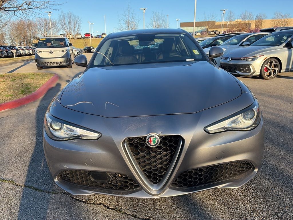 2018 Alfa Romeo Giulia Base AWD COLD WEATHER AND 3D NAVIGATION
