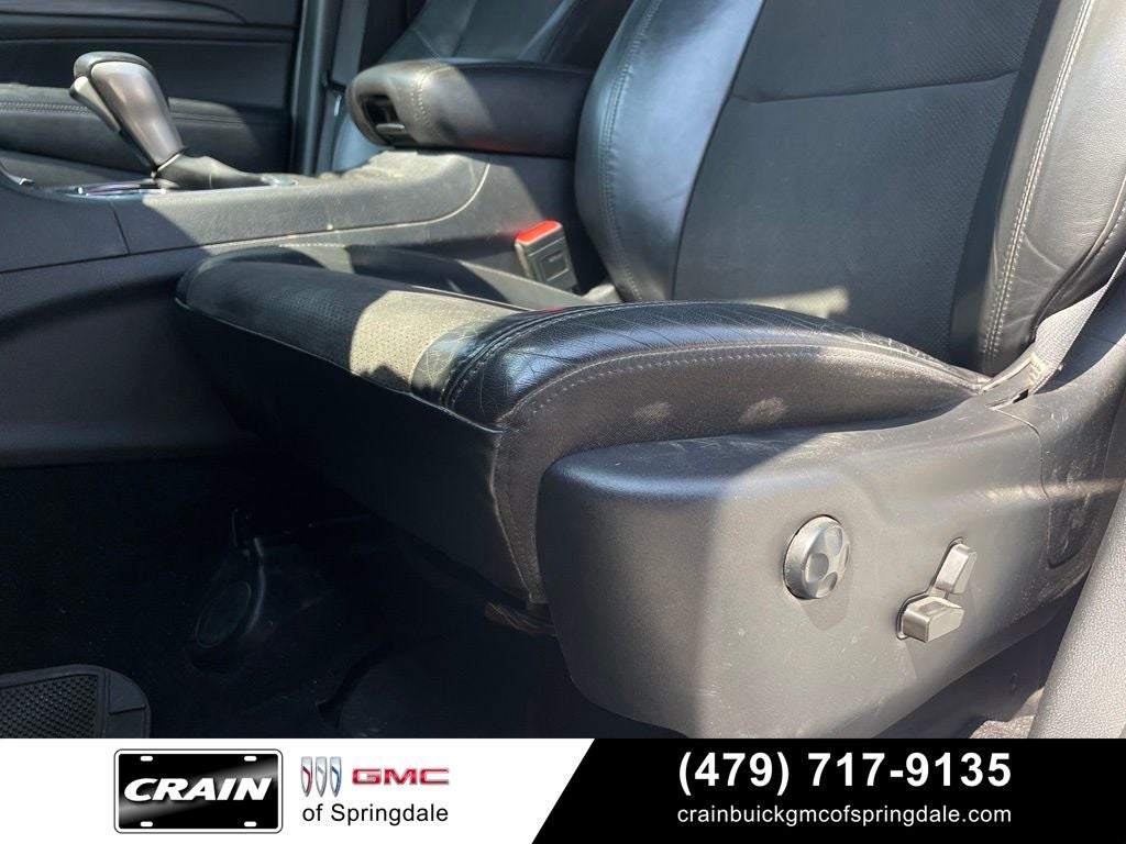 2021 Jeep Grand Cherokee Laredo X ALTITUDE APPEARANCE PACKAGE
