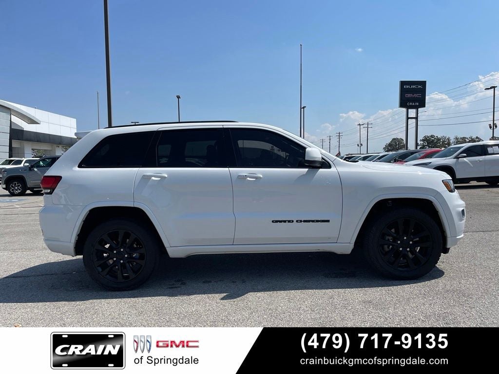 2021 Jeep Grand Cherokee Laredo X ALTITUDE APPEARANCE PACKAGE