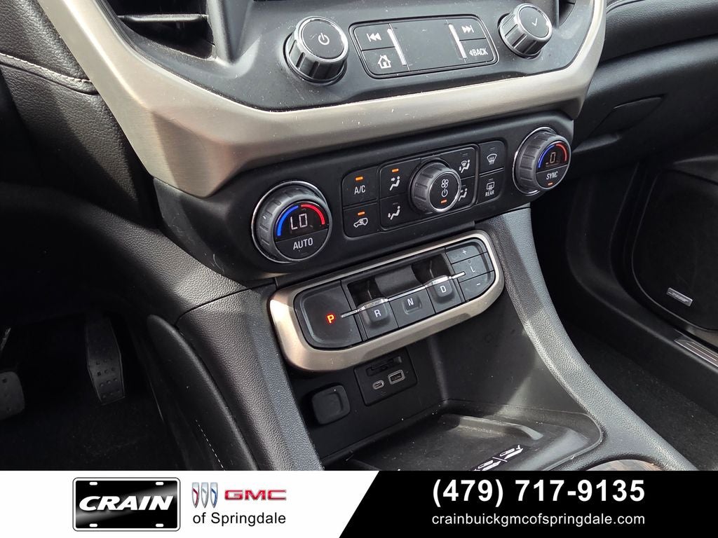 2022 GMC Acadia Denali