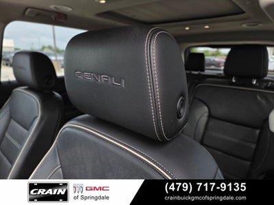 2022 GMC Acadia Denali