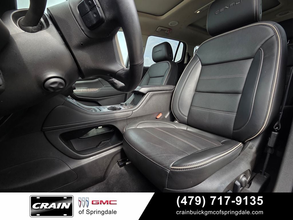 2022 GMC Acadia Denali