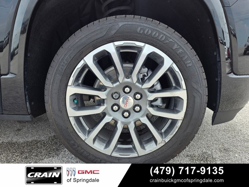 2022 GMC Acadia Denali