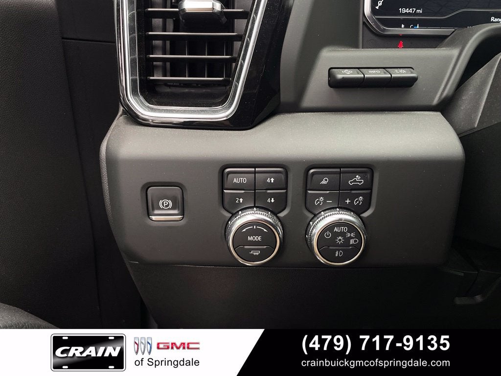 2025 GMC Sierra 2500HD Denali