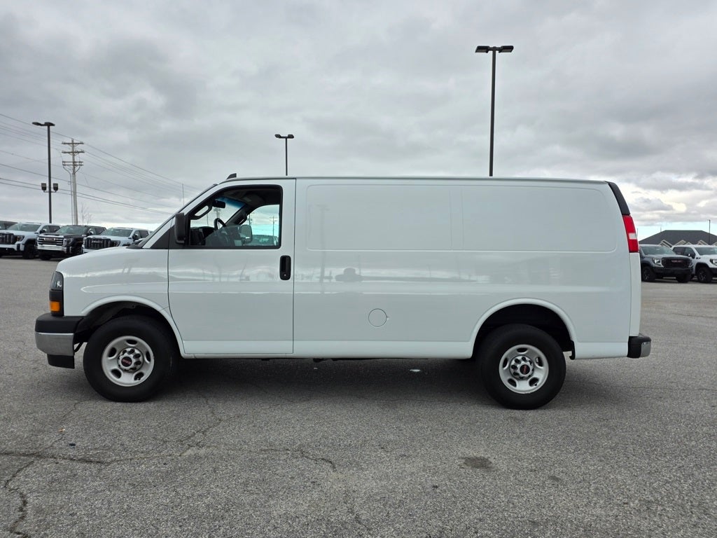 2023 GMC Savana 2500 Work Van