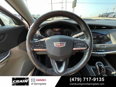 2020 Cadillac XT4 Premium Luxury