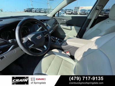 2020 Cadillac XT4 Premium Luxury
