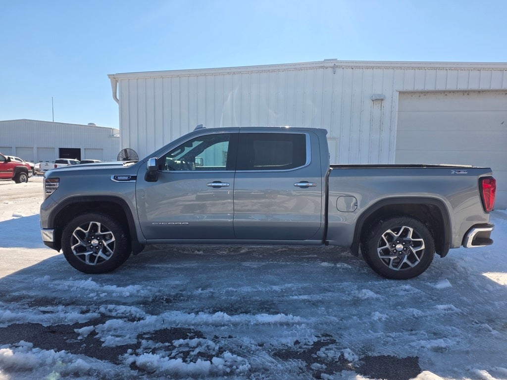 2024 GMC Sierra 1500 SLT