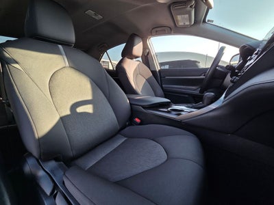 2023 Toyota Camry Hybrid LE