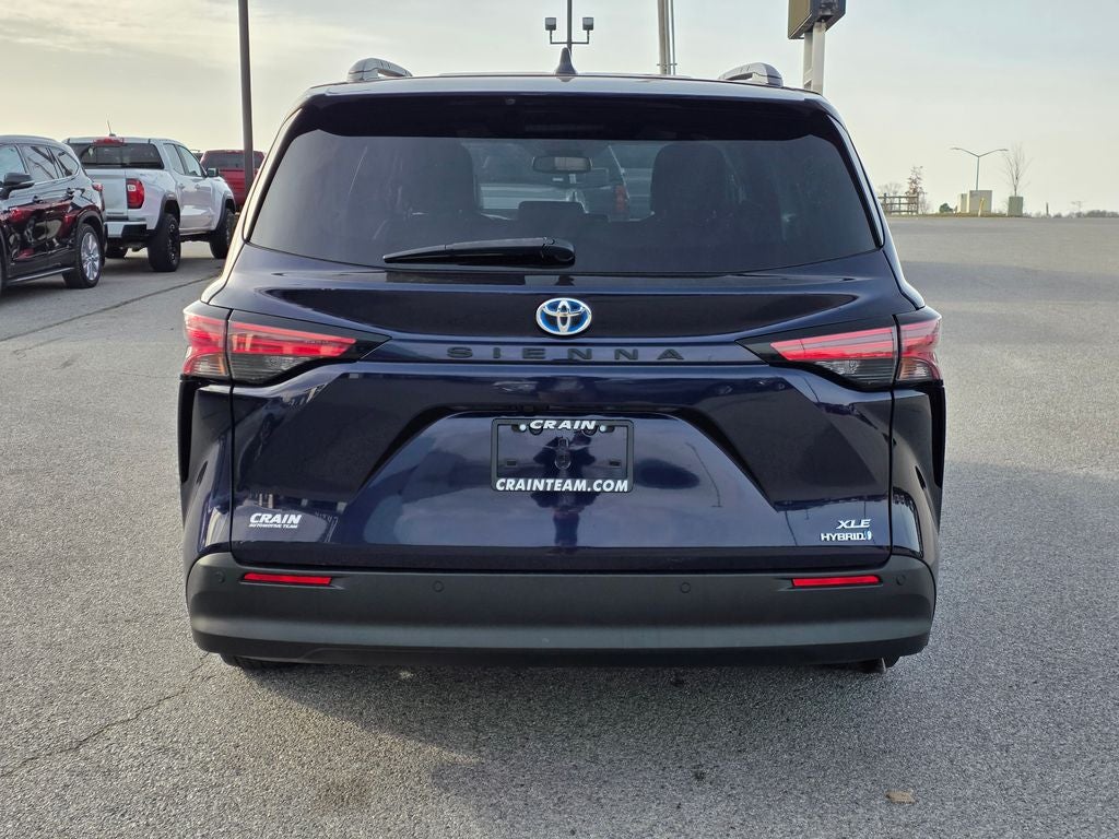 2022 Toyota Sienna XLE 7 Passenger