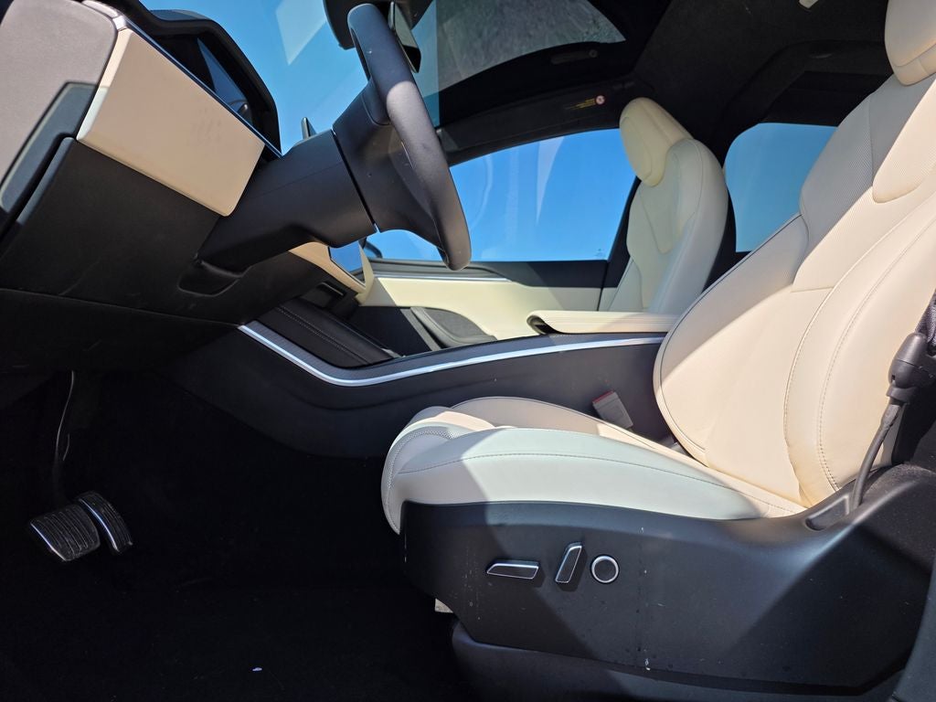 2022 Tesla Model X Plaid