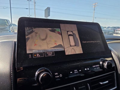 2024 INFINITI QX80 LUXE