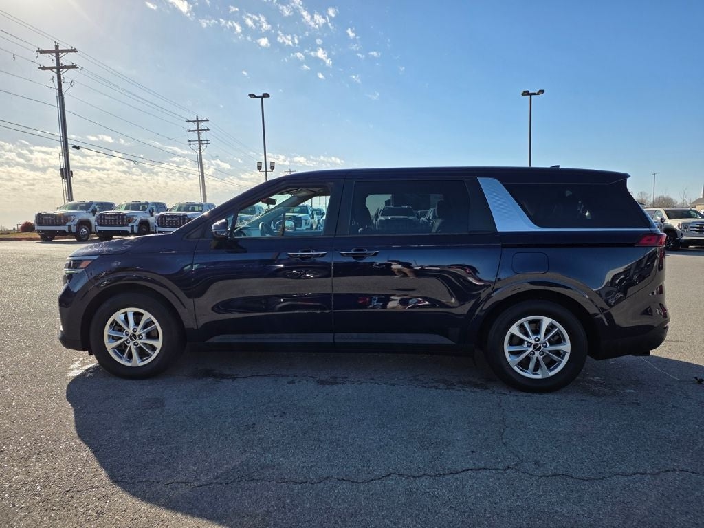 2022 Kia Carnival LXS