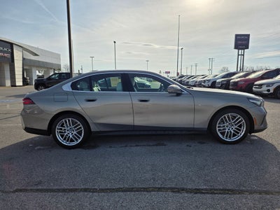 2024 BMW 5 Series 530i