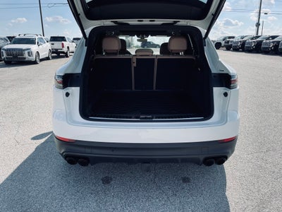 2023 Porsche Cayenne Platinum Edition