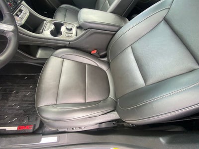 2022 GMC Acadia SLT