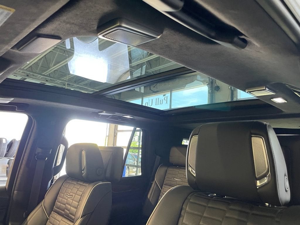 2023 Cadillac Escalade 4WD Sport Platinum