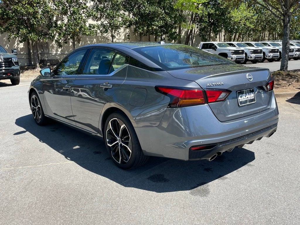 2025 Nissan Altima SR