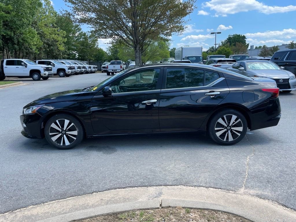 2022 Nissan Altima 2.5 SV